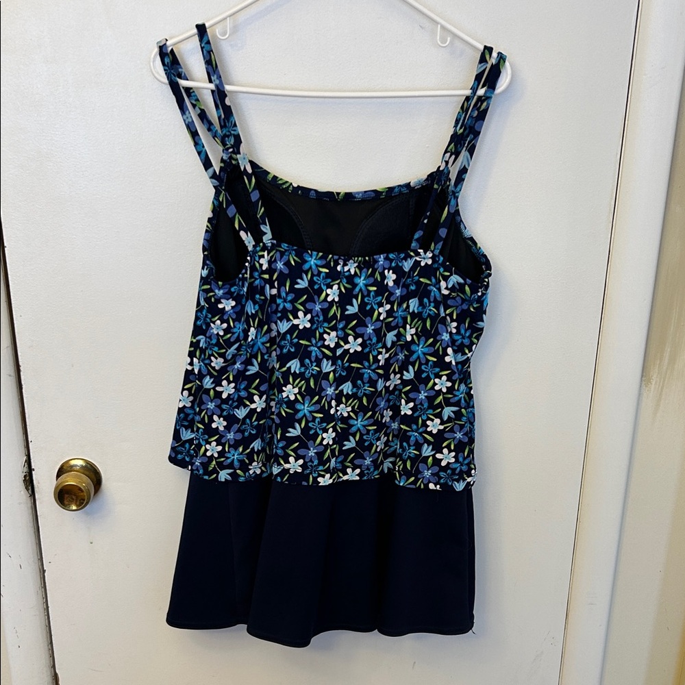 Beach Cabana Floral Print Women's Swimsuit - Blue and Green Size 1X - Picture 4 of 7